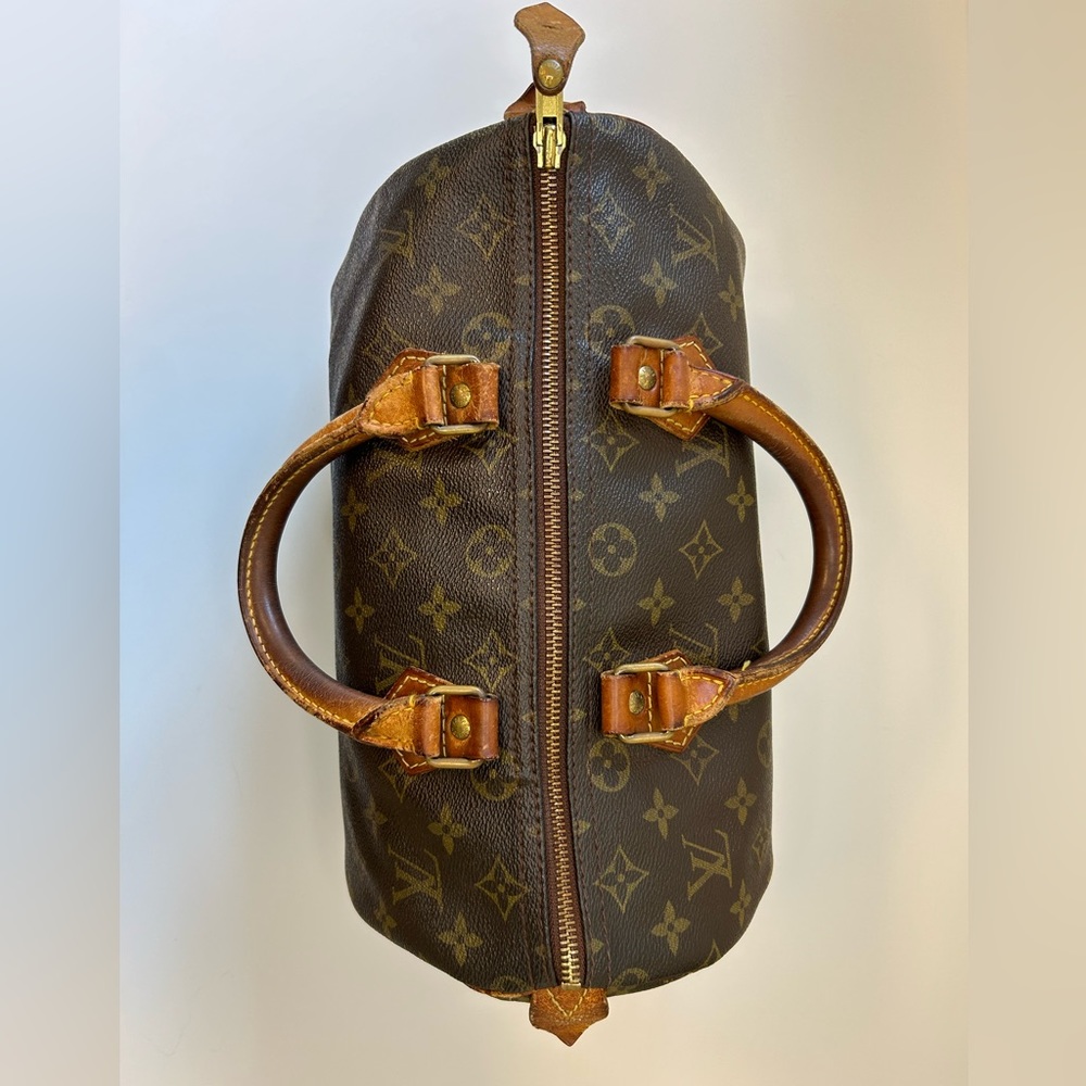 Louis Vuitton Monogram Speedy 30 - Picture 6 of 16